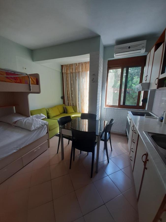 Ema'S Apartment Δυρράχιο Εξωτερικό φωτογραφία